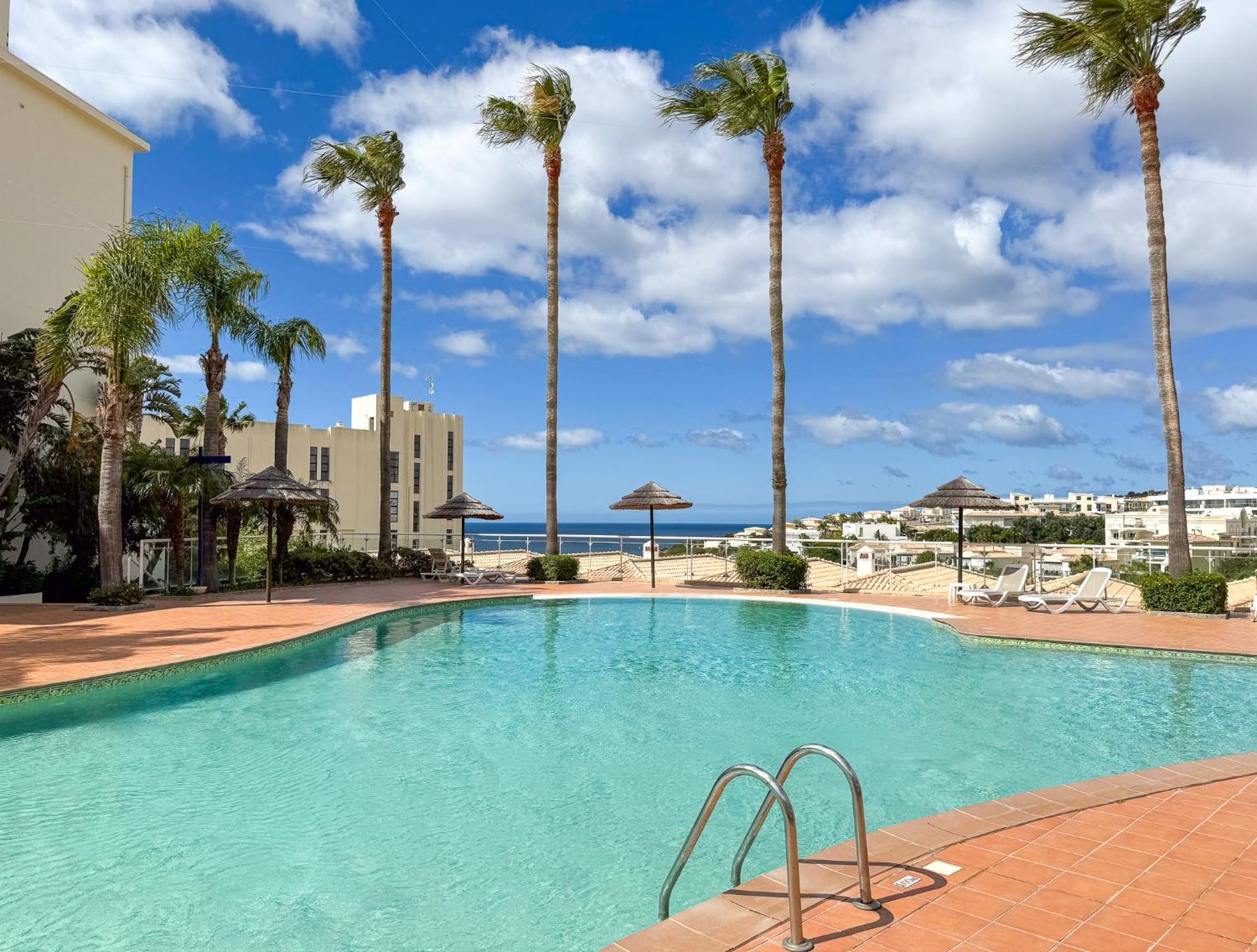 Holiday Beach Apartment Porto De Mos Lagos Exterior photo